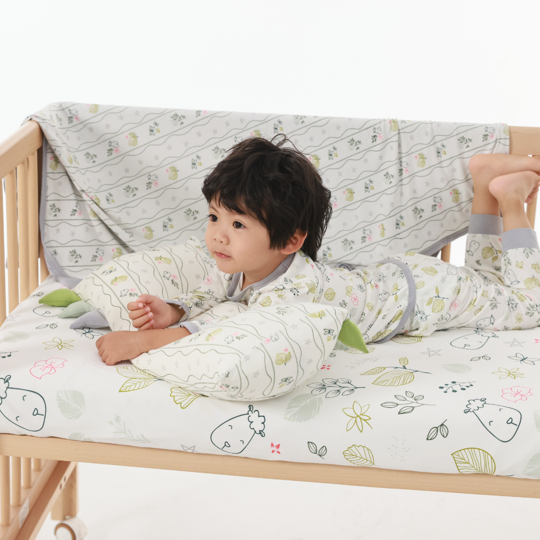 Bed-Time Buddy™ Case Dream Garden B Cream with Color tag - Jumbo