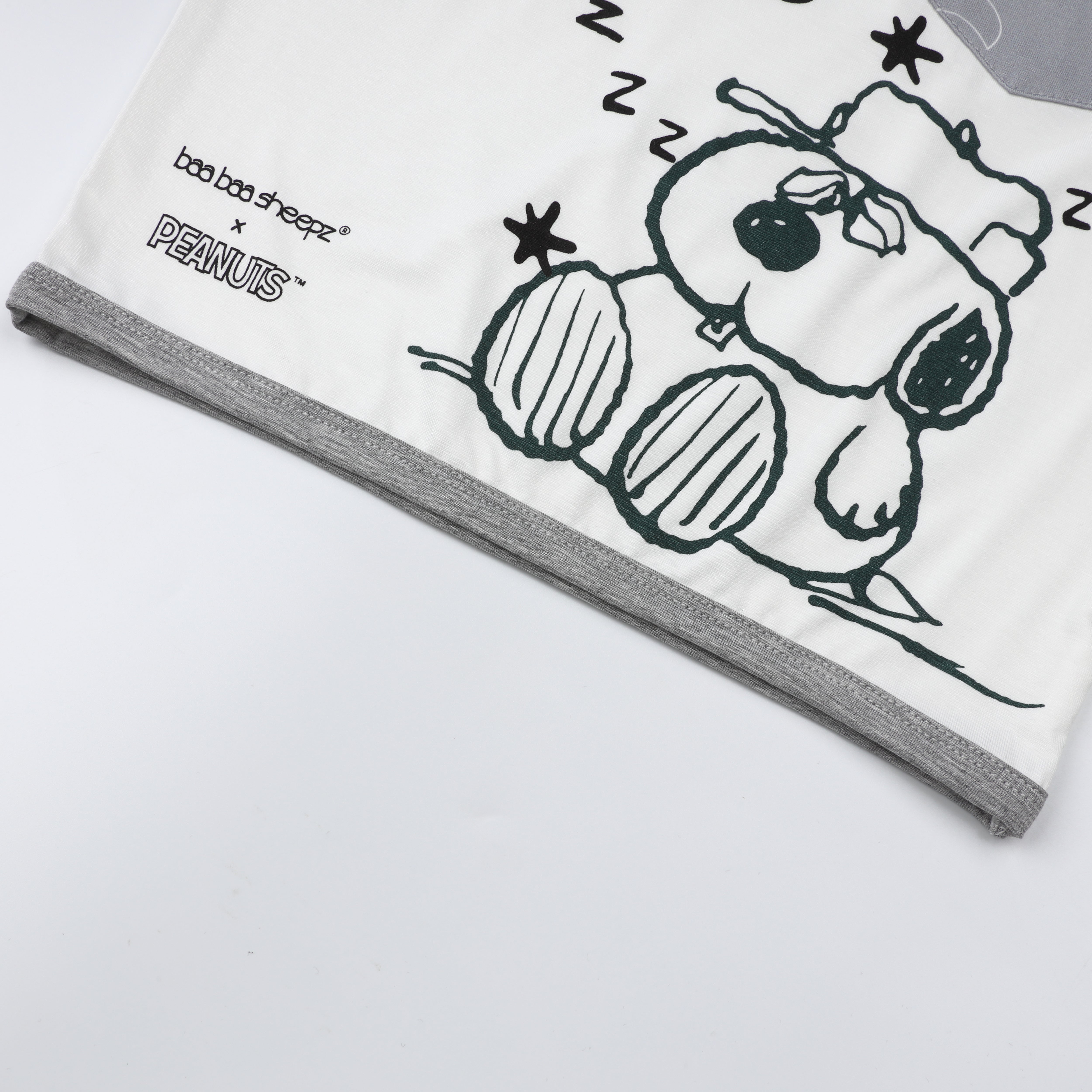 Short Sleeve Shirt S27 White + Shorts S27 Grey